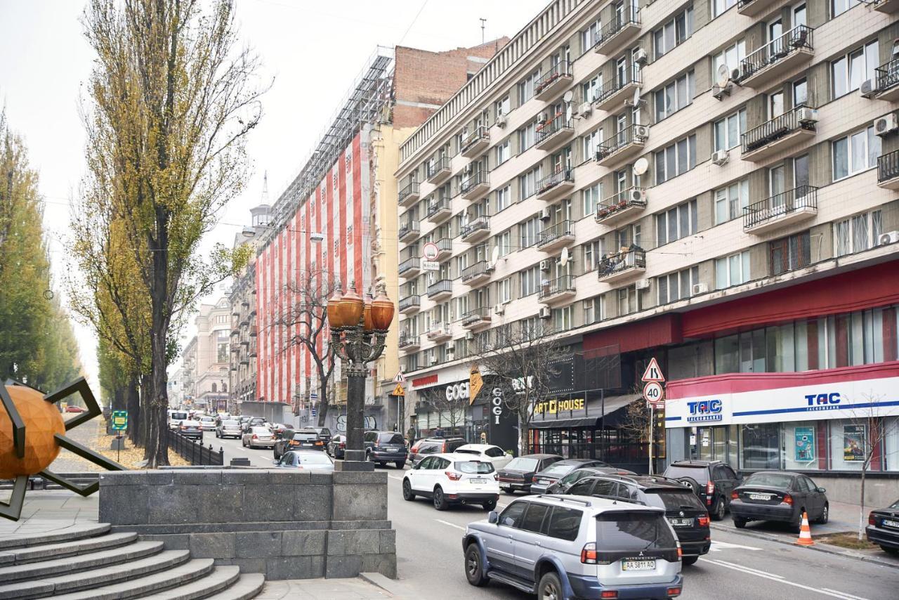 Sauna, Big Jacuzzi , Khreshchatyk Apartments Kiev Extérieur photo