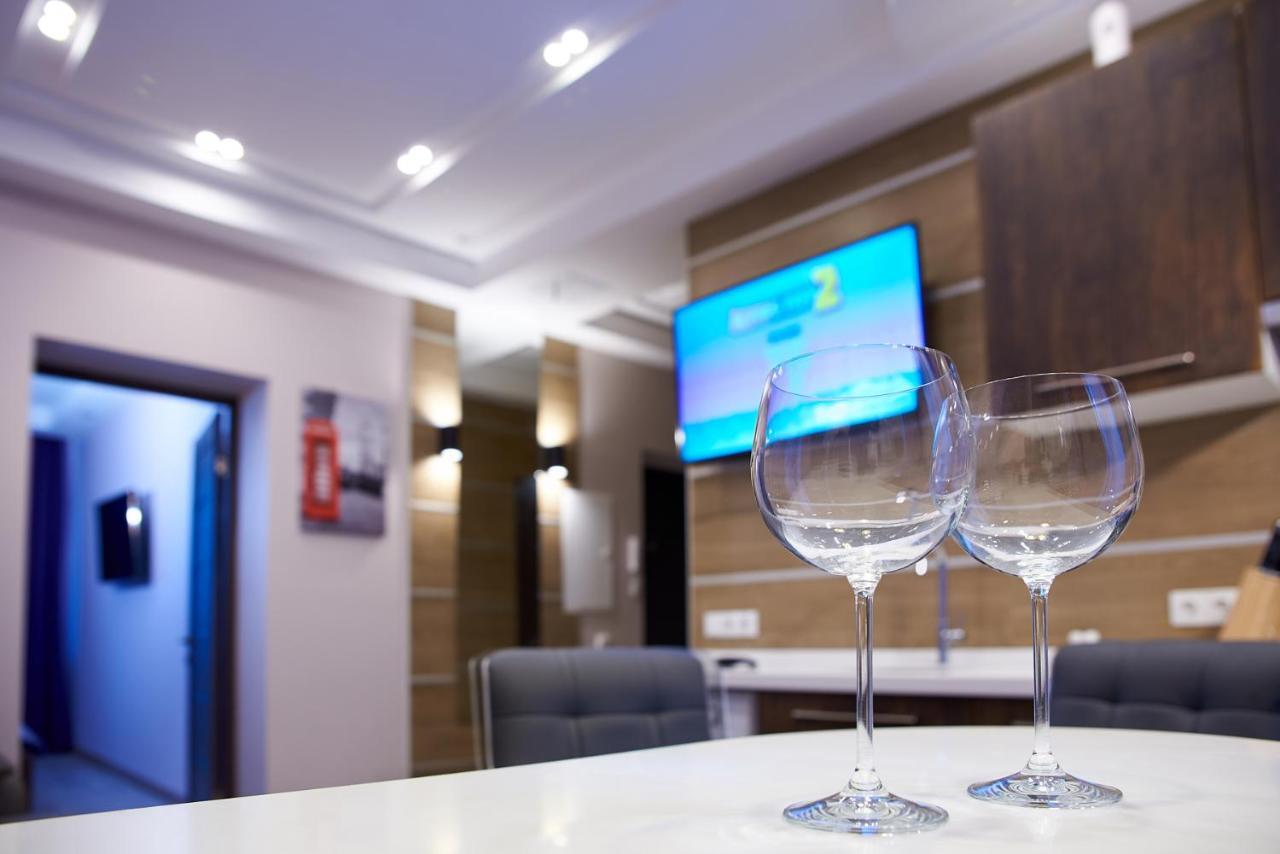 Sauna, Big Jacuzzi , Khreshchatyk Apartments Kiev Extérieur photo